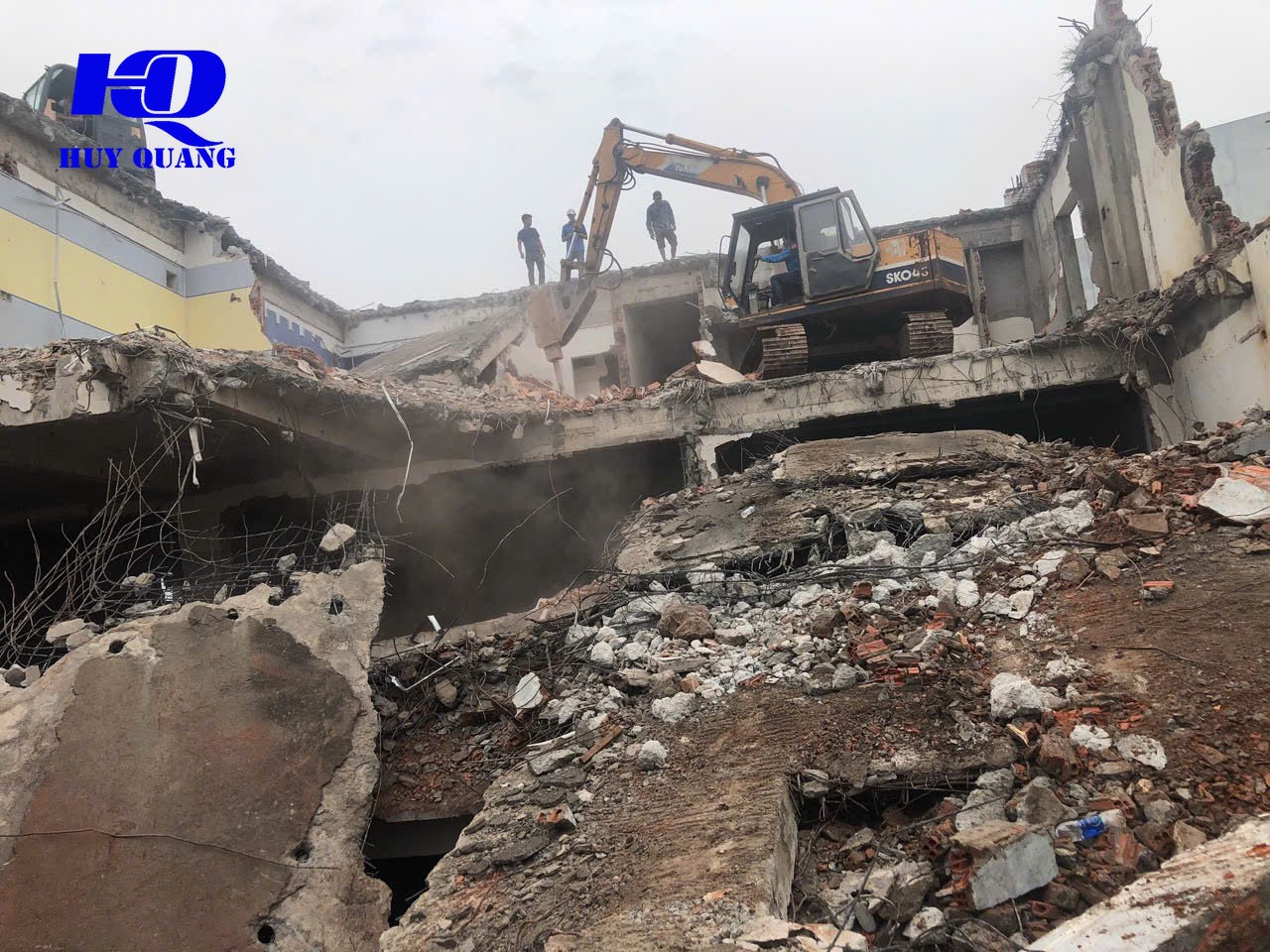 Đập Phá Nhà Cũ TPHCM 2026 - Giải Phóng Mặt Bằng Trọn Gói, An Toàn Tuyệt Đối