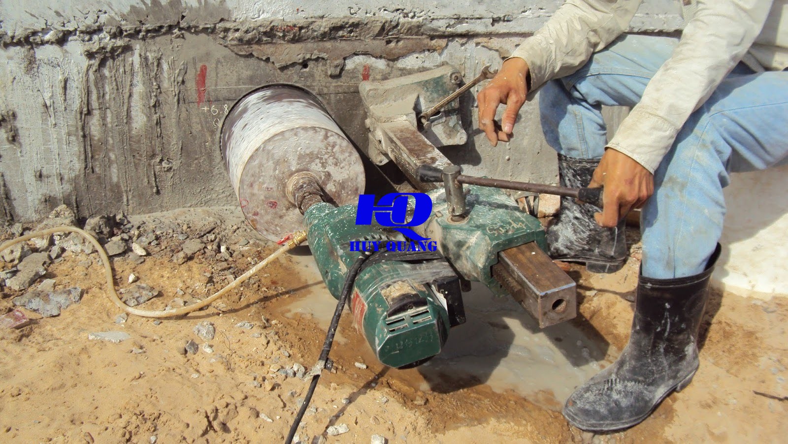 Khoan Cắt Bê Tông Bình Dương Giá Rẻ Uy Tín Thi Công 24/24